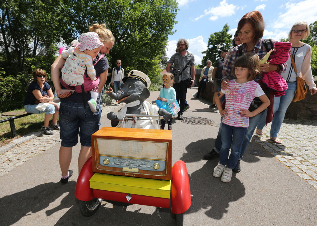 03.07.2016 Bergzoo Halle Zoofest Animationsshow „ Jochen der Elefant“, Steffen Schellhorn