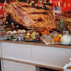 Ostermontagsbrunch Bühnenbild