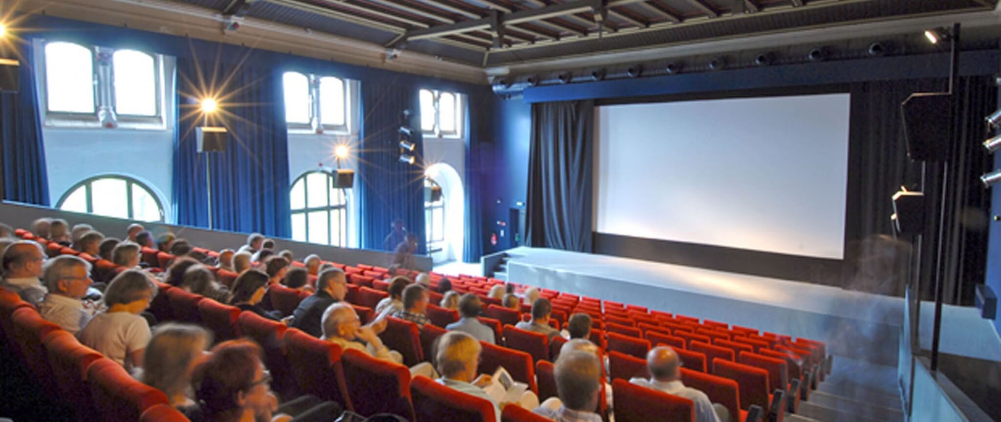 Luchs Kino Am Zoo